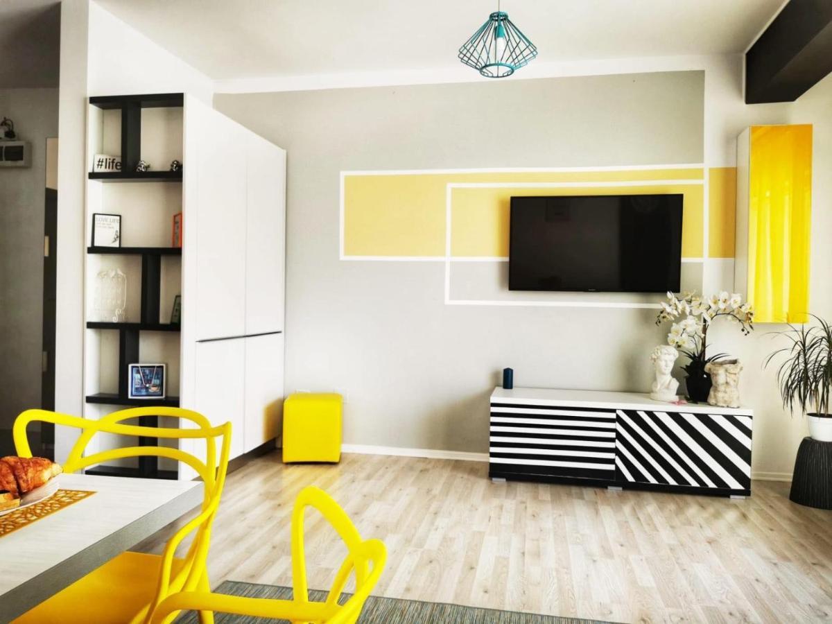 Aldor 2 Mamaia Nord Apartment นาโวดาริ ภายนอก รูปภาพ
